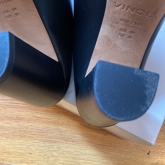 VINCE Woman black leather heels, size 9/39 - Picture 9 of 16
